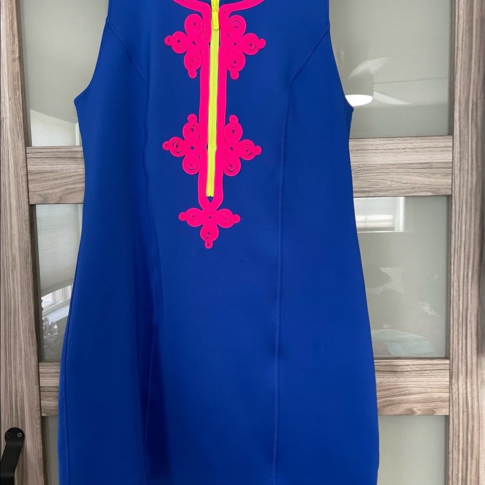 Lilly Pulitzer Mila neoprene shift in blue/neon. Xl HARD TO FIND